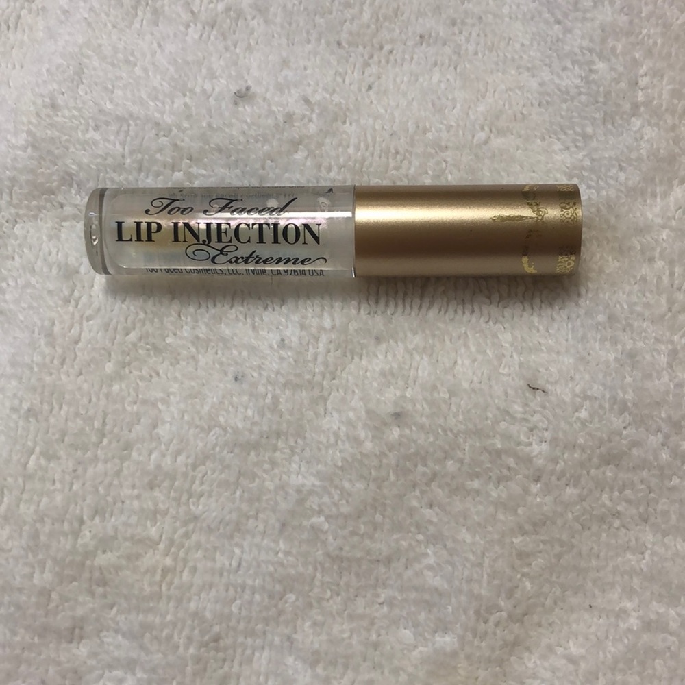 Too Faced Lip Injections Extreme